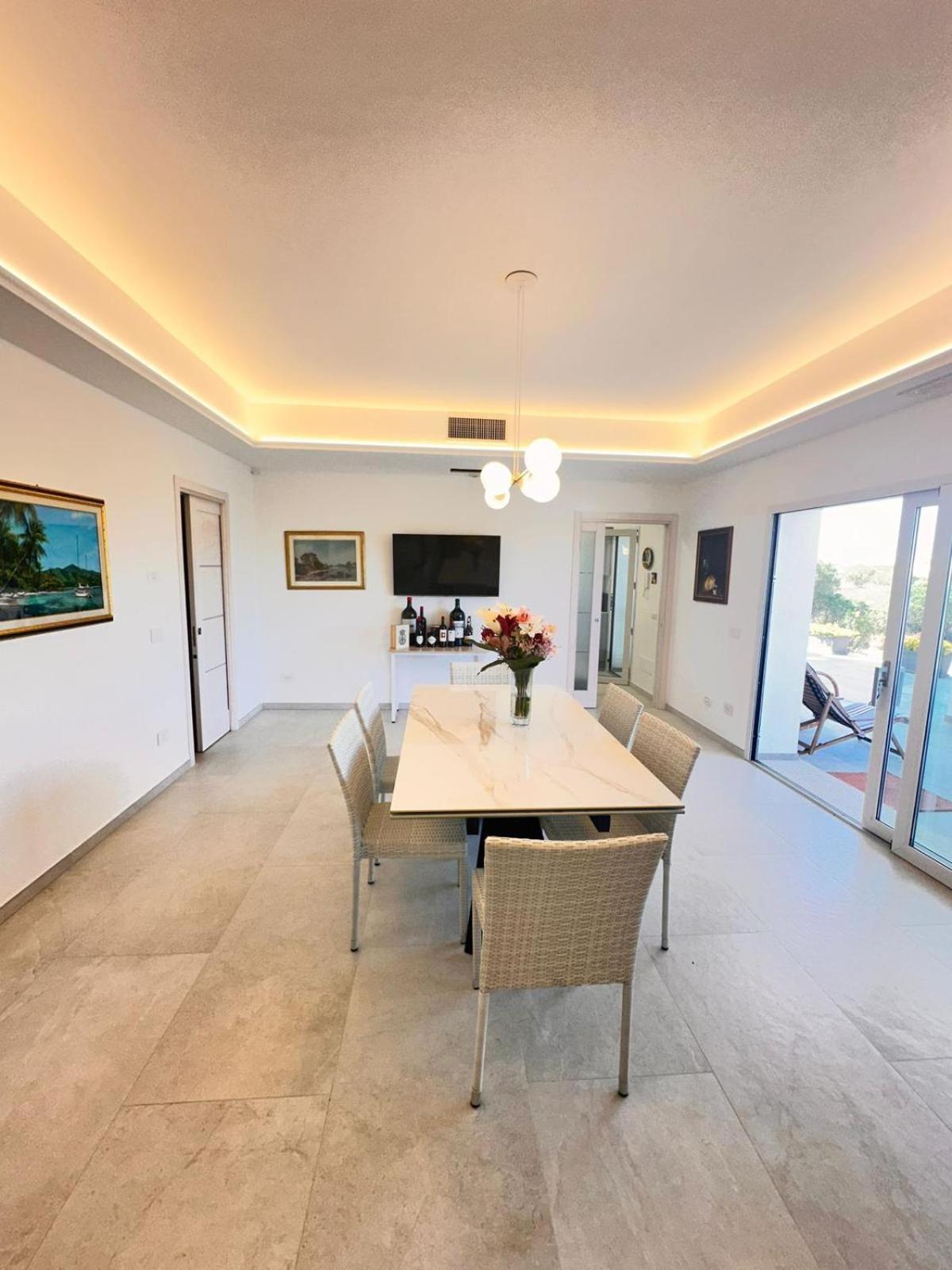 Villa Giulia 阿兰奇湾城 外观 照片